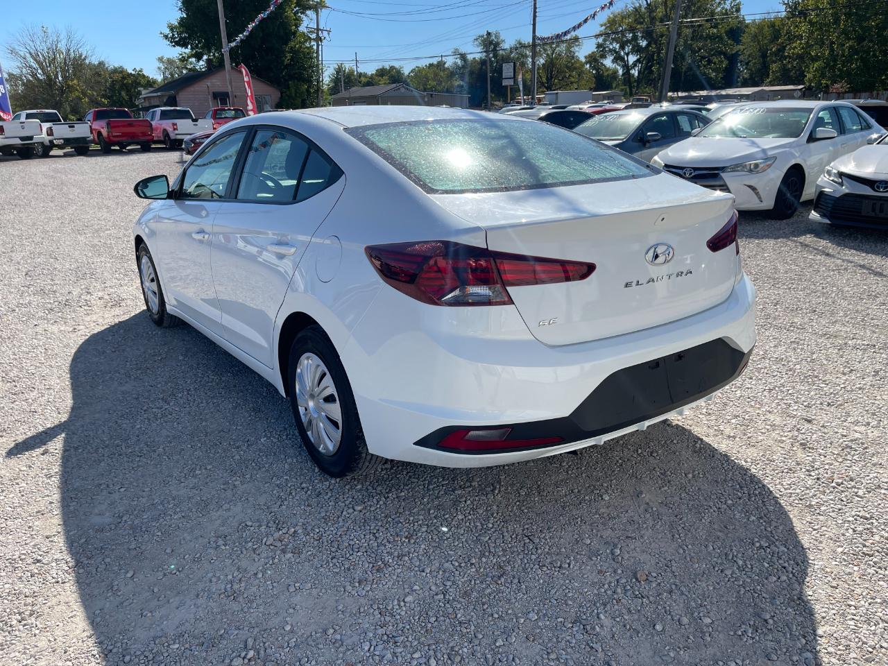 Hyundai Elantra SE 6M 2020