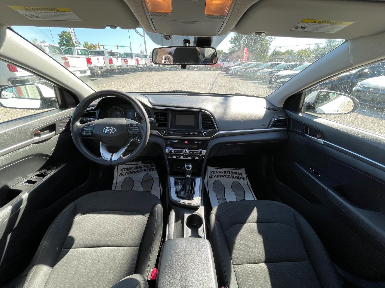 Hyundai Elantra SE 6M 2020