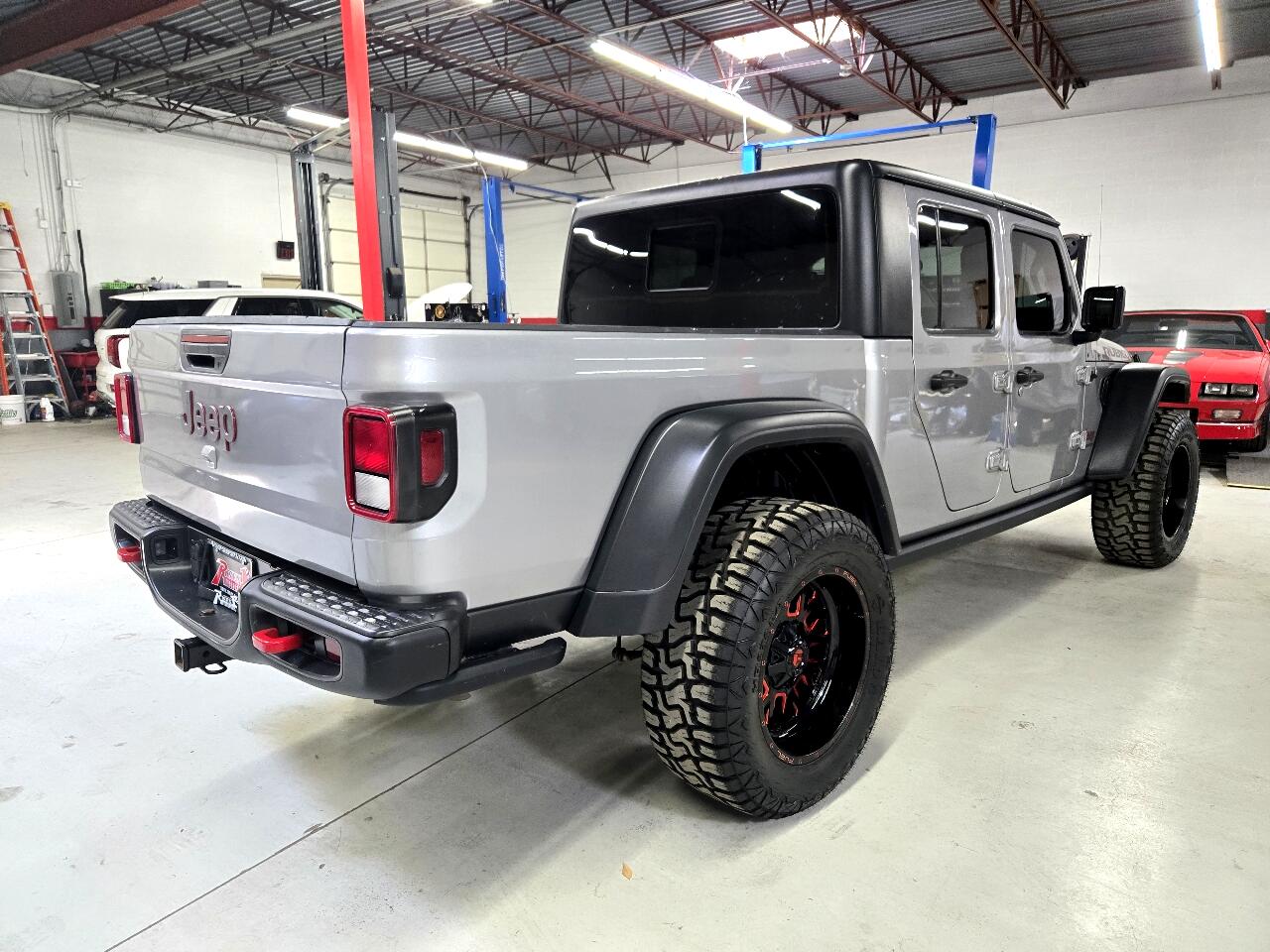 2020 Jeep Gladiator Rubicon photo 2