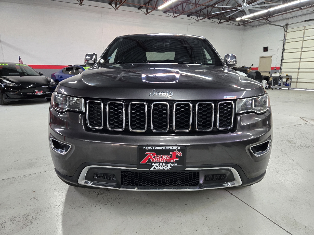 2018 Jeep Grand Cherokee Limited photo 2