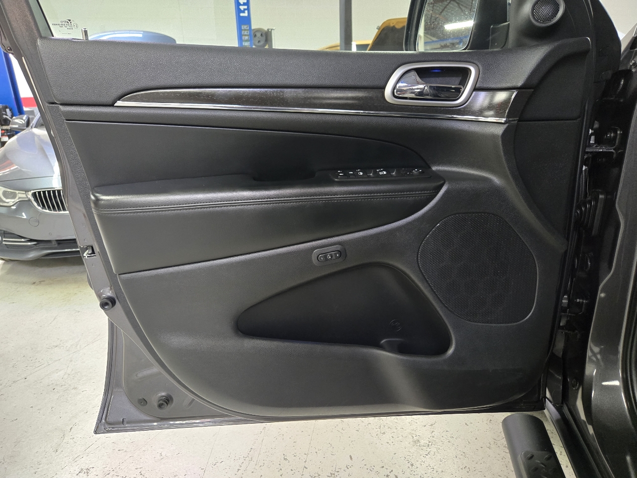 2018 Jeep Grand Cherokee Limited photo 11