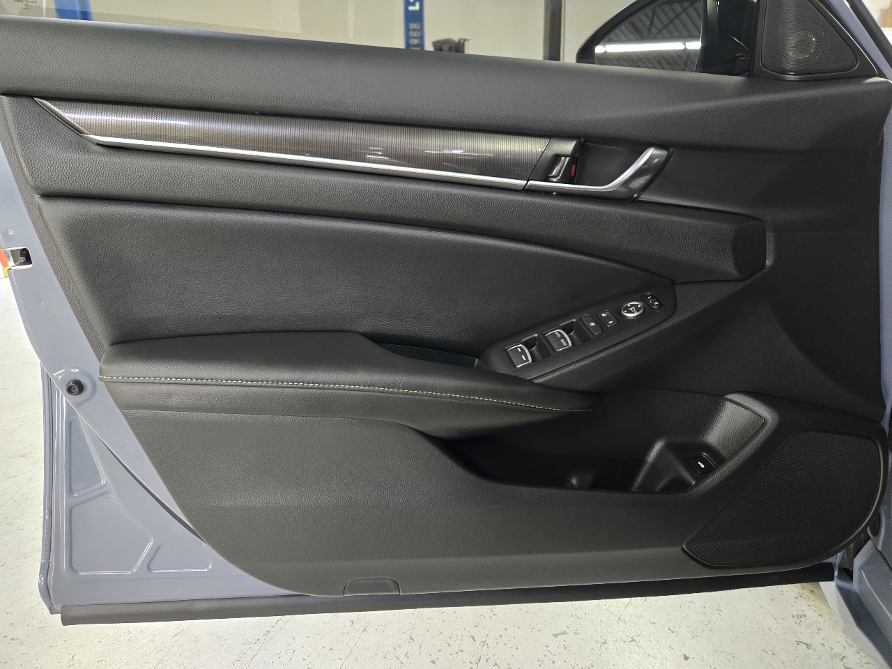 2022 Honda Accord Hybrid Sport photo 11