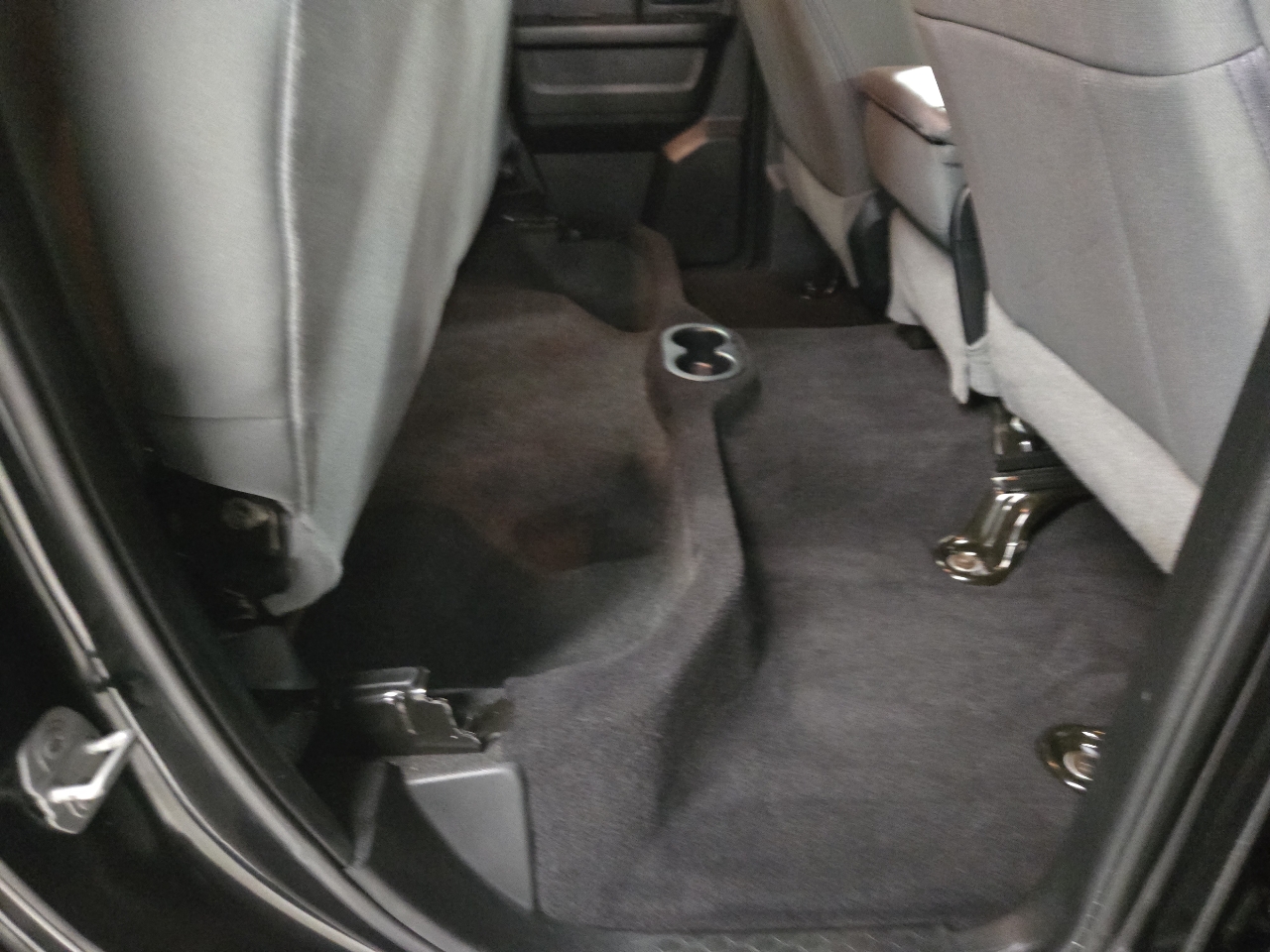 RAM 1500 Tradesman Quad Cab 4WD 2017 RAM 1500 Tradesman Quad Cab 4WD 2017