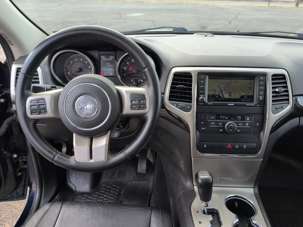 Jeep Grand Cherokee Laredo 4WD 2012