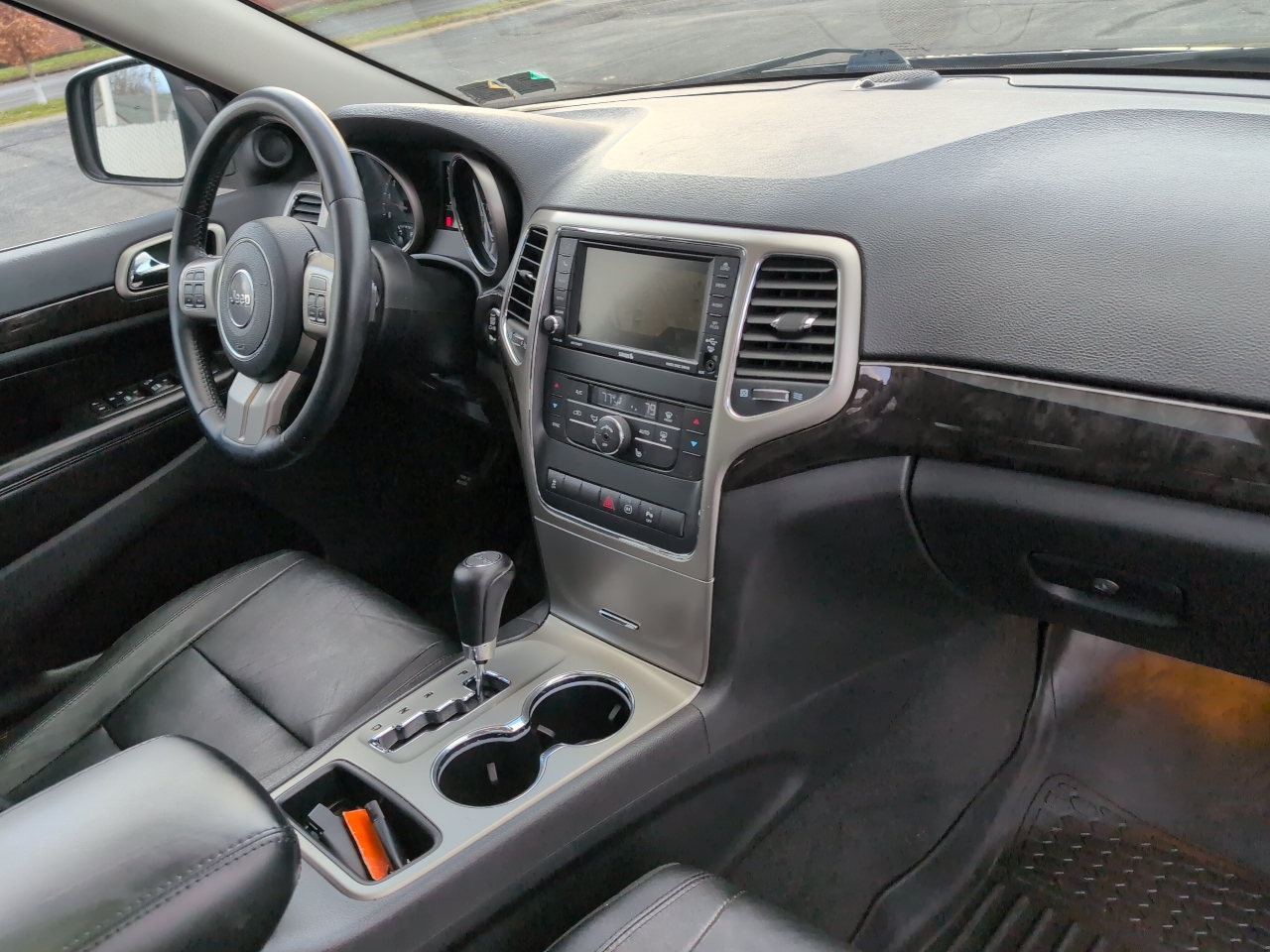 Jeep Grand Cherokee Laredo 4WD 2012