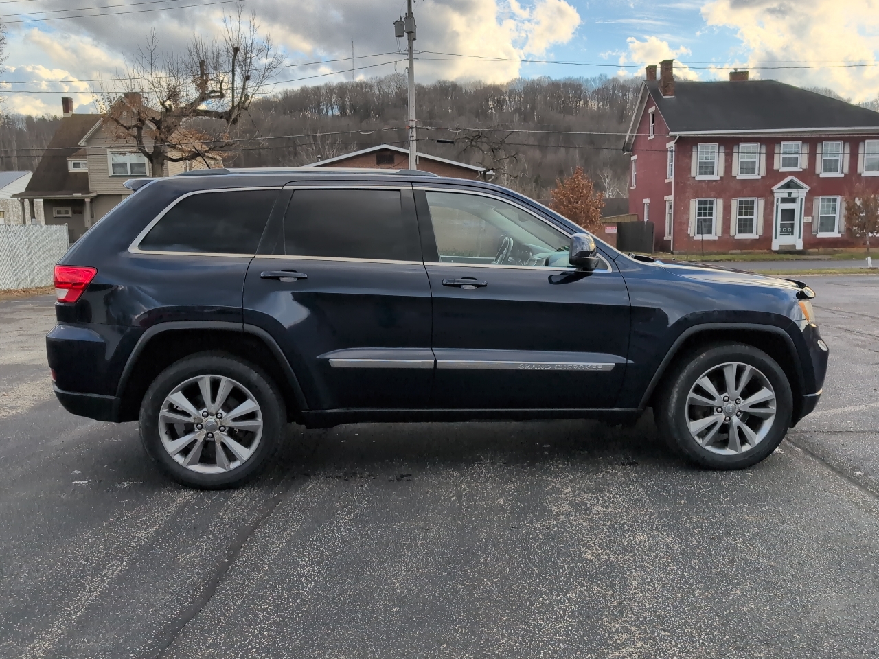 Jeep Grand Cherokee Laredo 4WD 2012