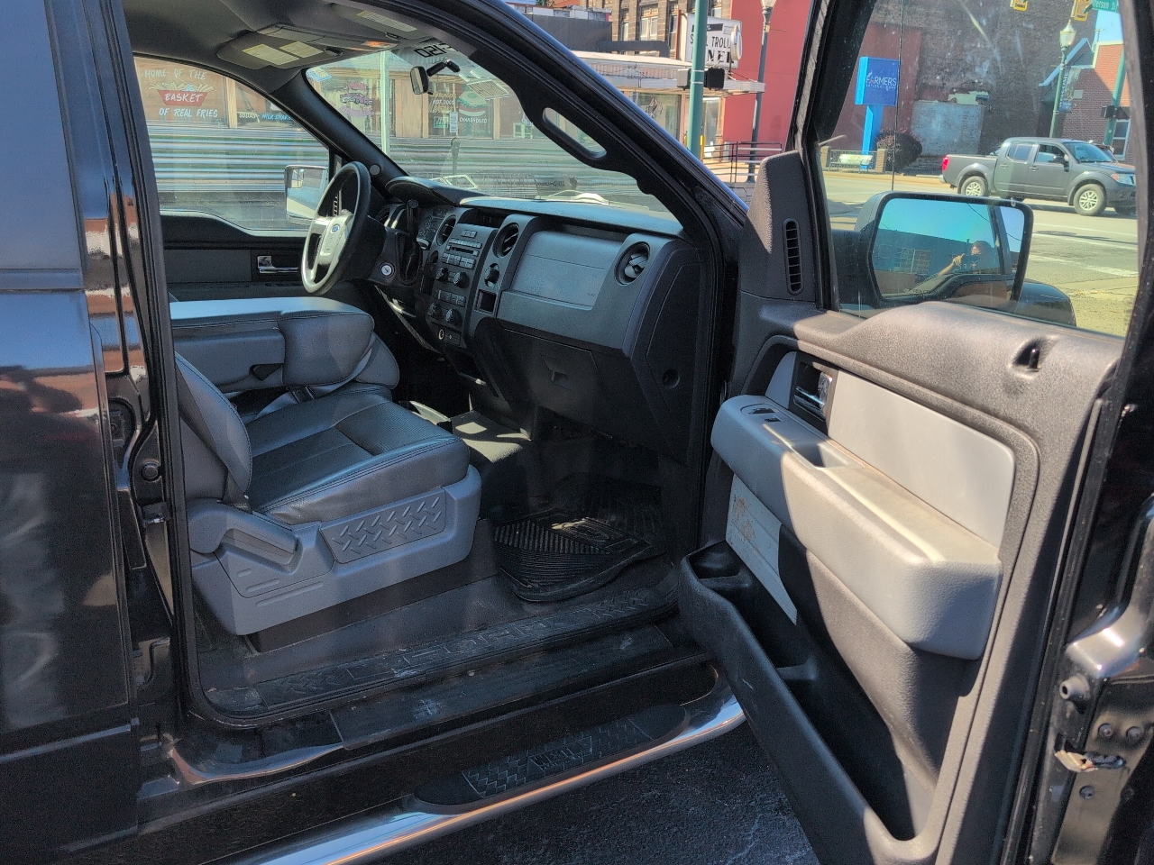 Ford F-150 XL SuperCrew 2WD 2012 Ford F-150 XL SuperCrew 2WD 2012