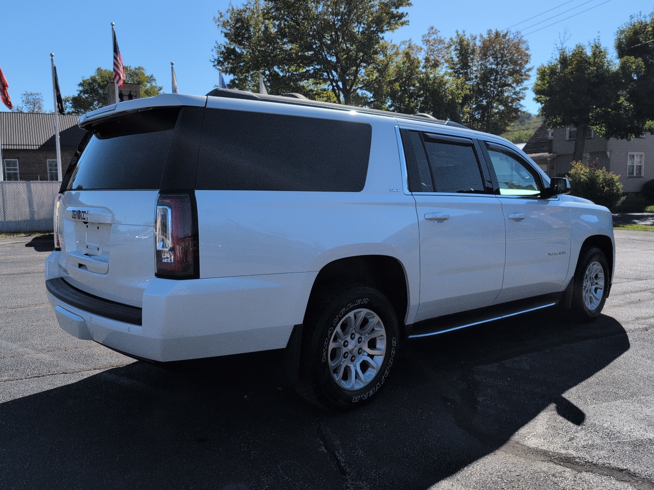 2017 Gmc Yukon XL SLT photo 4