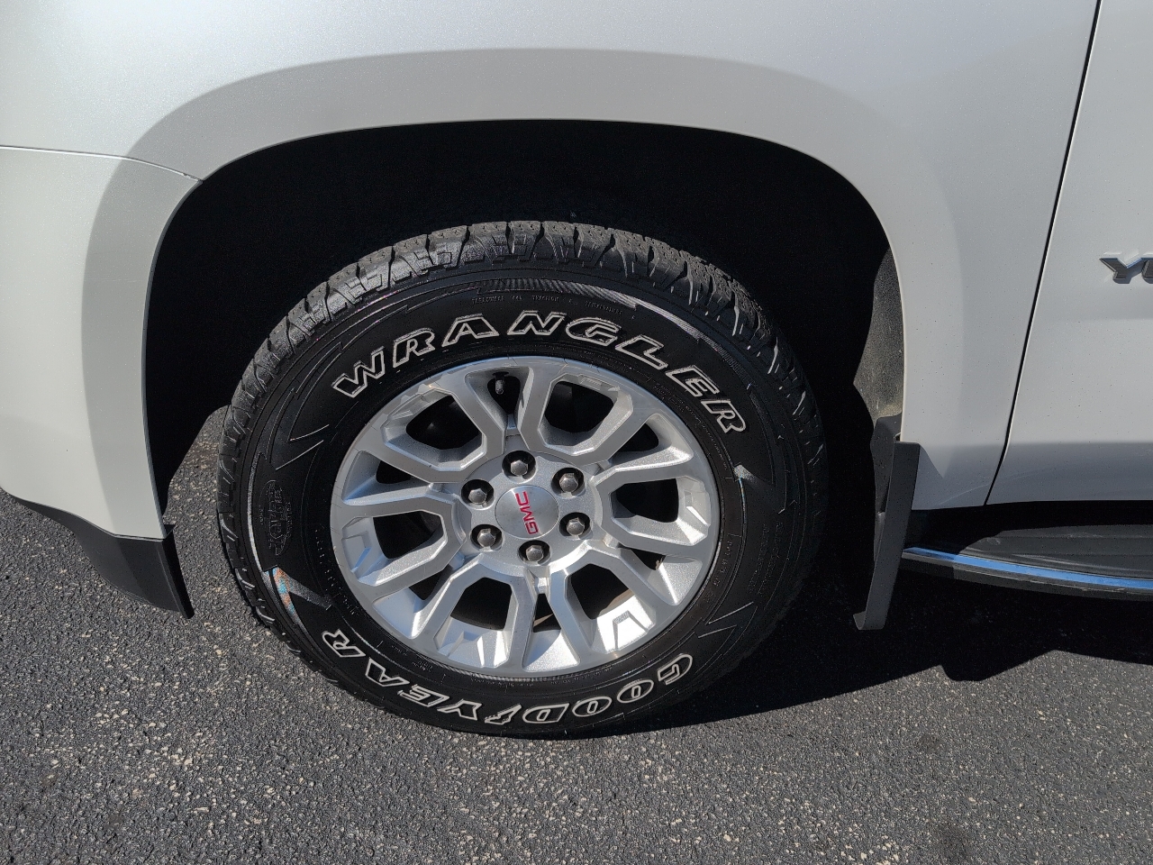 2017 Gmc Yukon XL SLT photo 23