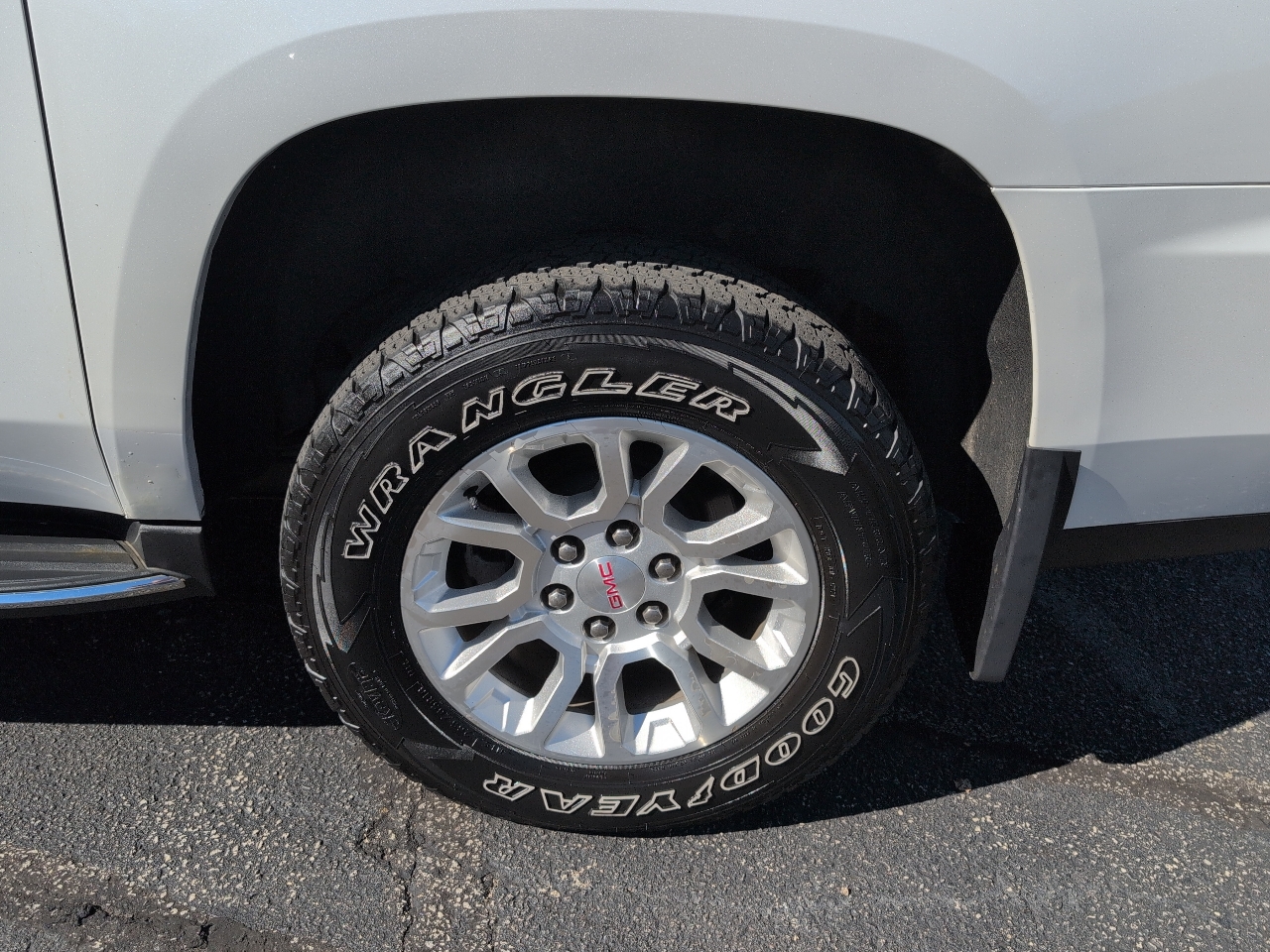 2017 Gmc Yukon XL SLT photo 24