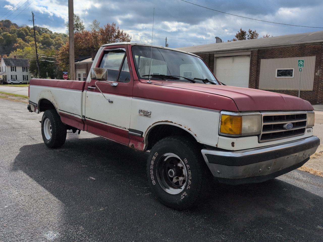 Ford F-150 Lariat Reg. Cab Long Bed 4WD 1989 Ford F-150 Lariat Reg. Cab Long Bed 4WD 1989