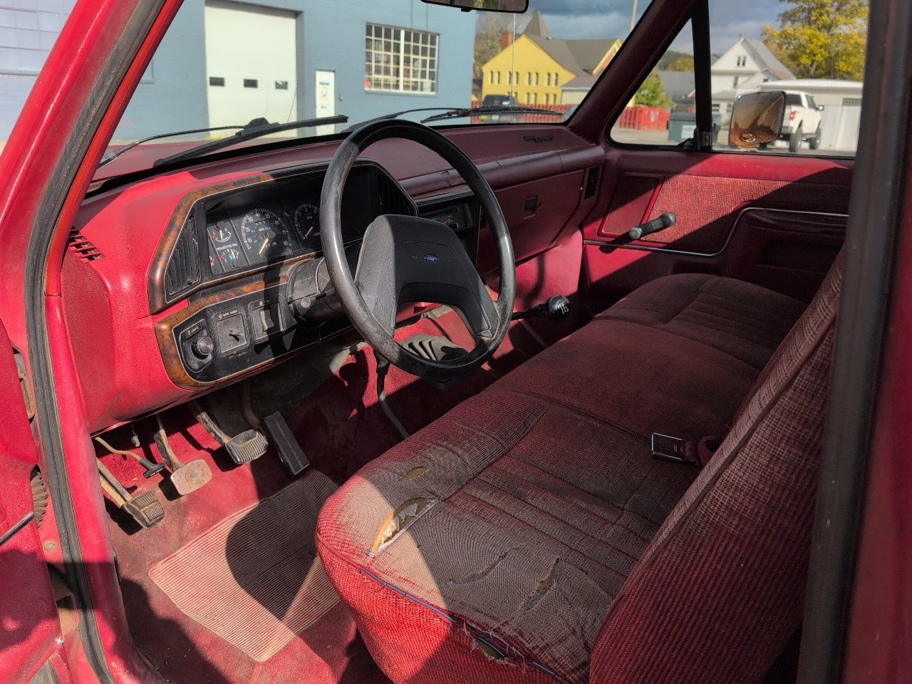 Ford F-150 Lariat Reg. Cab Long Bed 4WD 1989 Ford F-150 Lariat Reg. Cab Long Bed 4WD 1989