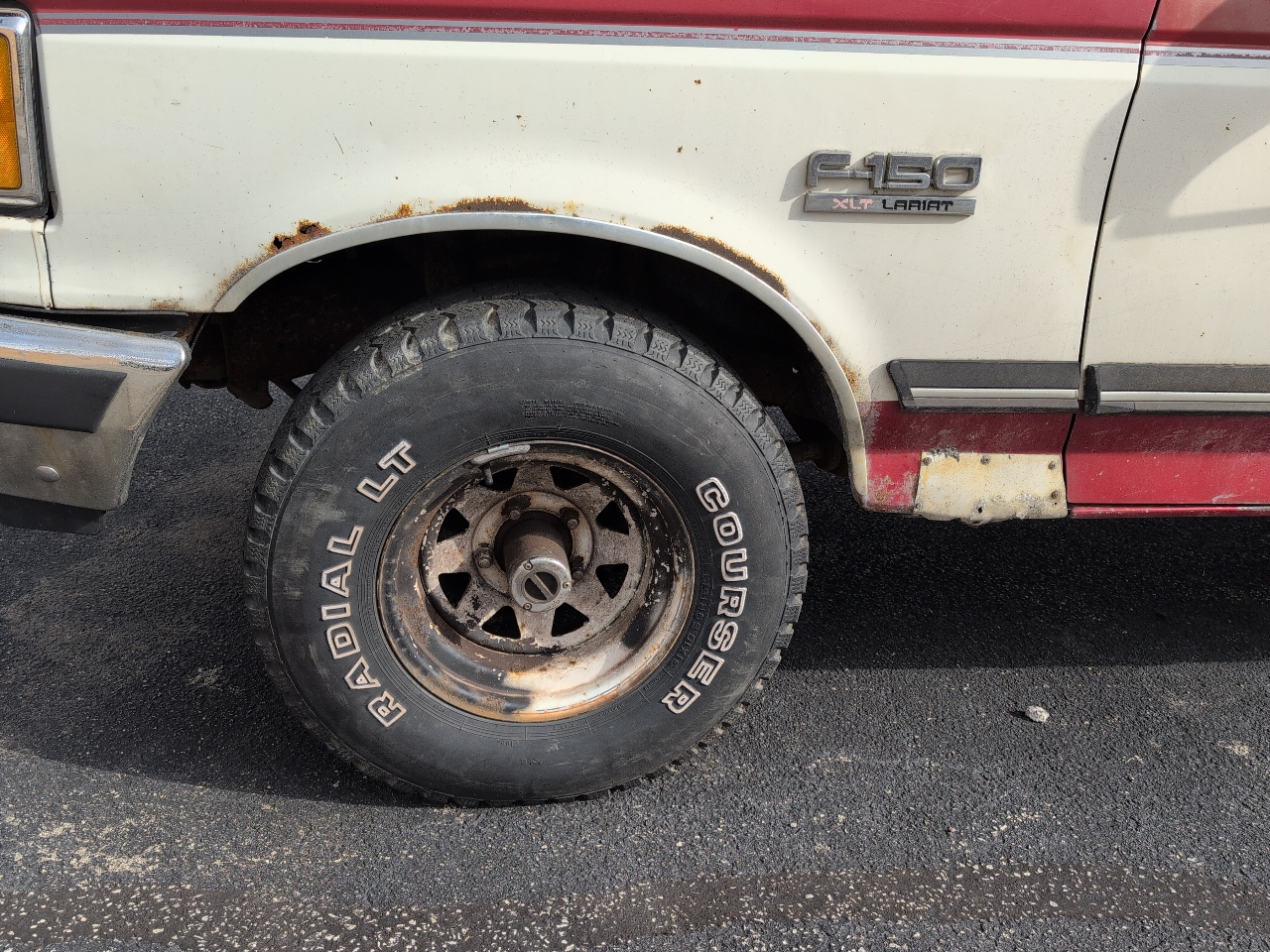 Ford F-150 Lariat Reg. Cab Long Bed 4WD 1989 Ford F-150 Lariat Reg. Cab Long Bed 4WD 1989