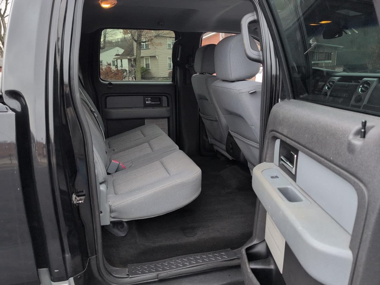 Ford F-150 SuperCrew 4WD 2012