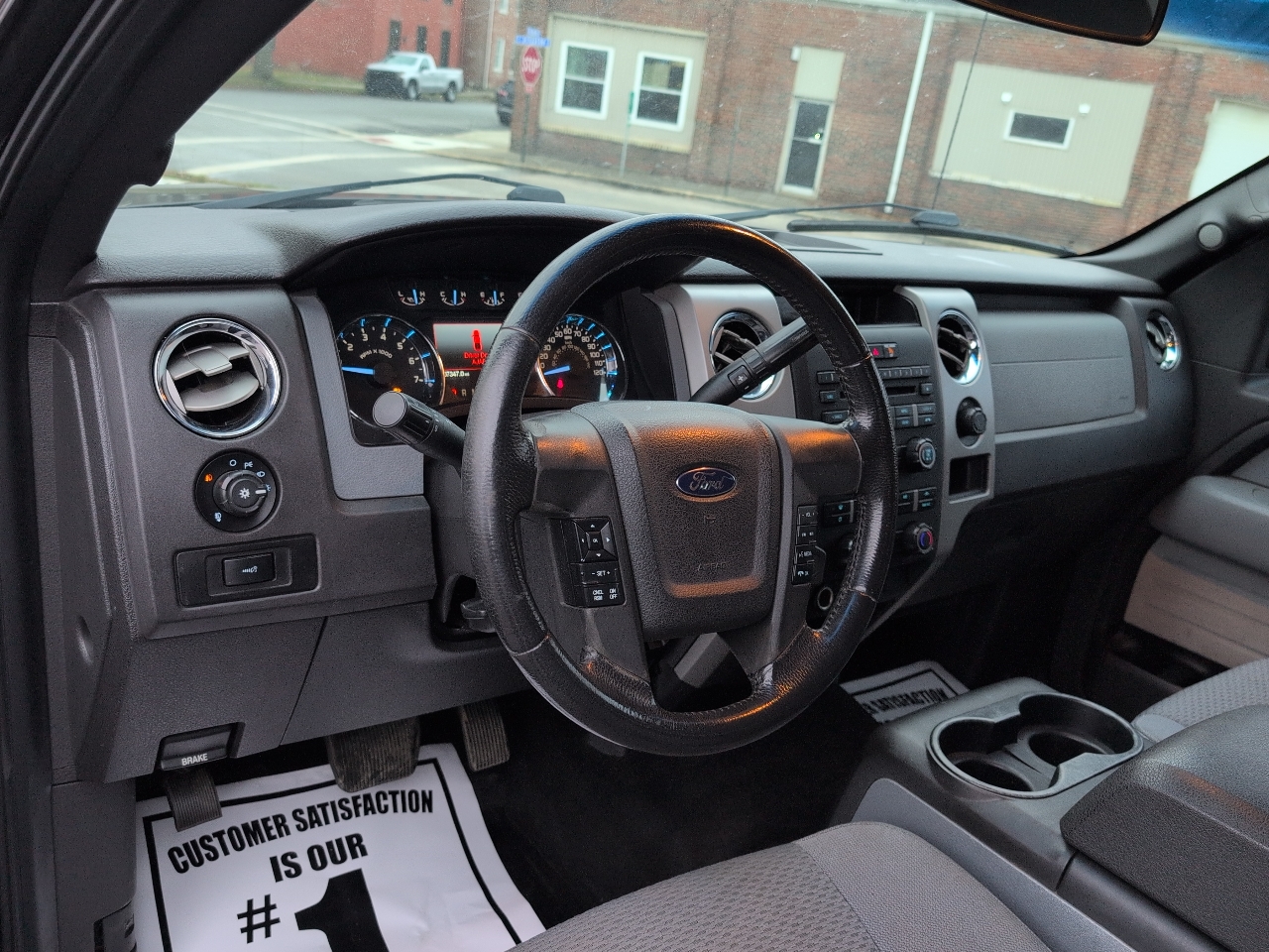 Ford F-150 SuperCrew 4WD 2012