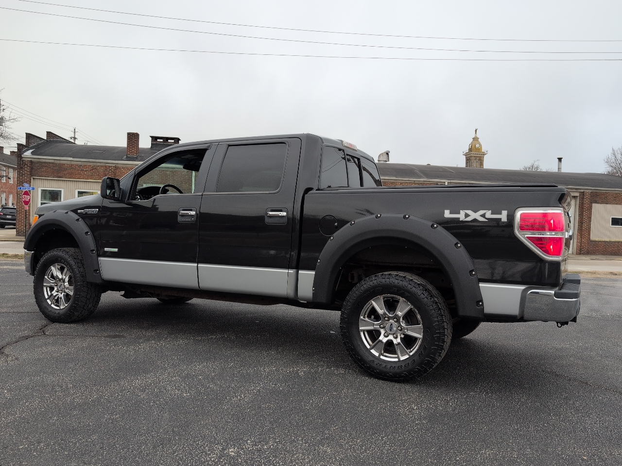 Ford F-150 SuperCrew 4WD 2012