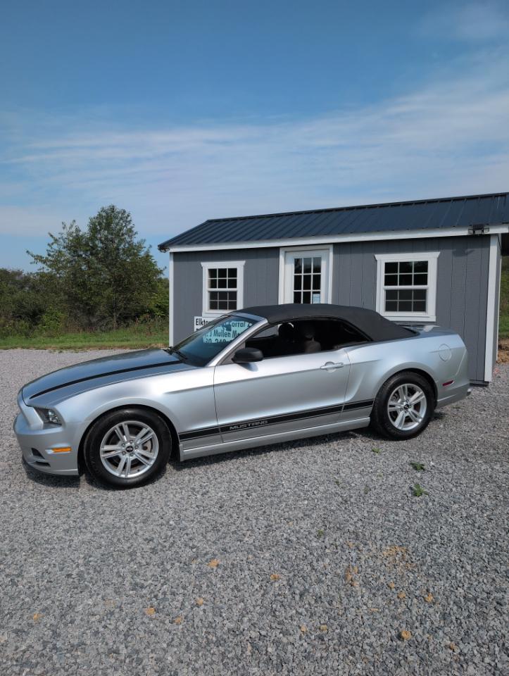 Ford Mustang V6 Convertible 2014
