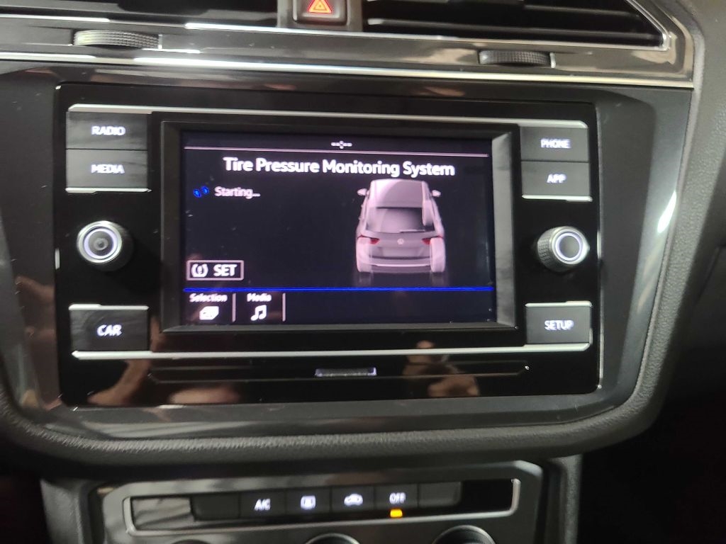 Volkswagen Tiguan 2.0T S FWD 2019