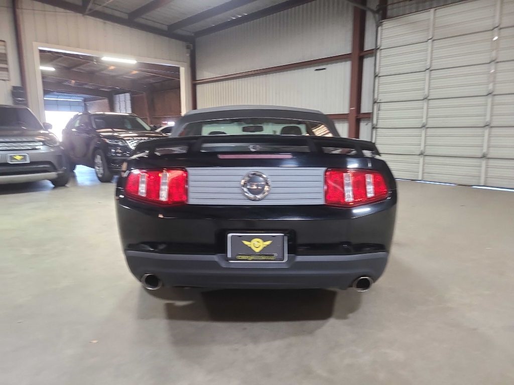 Ford Mustang 2dr Conv GT 2010