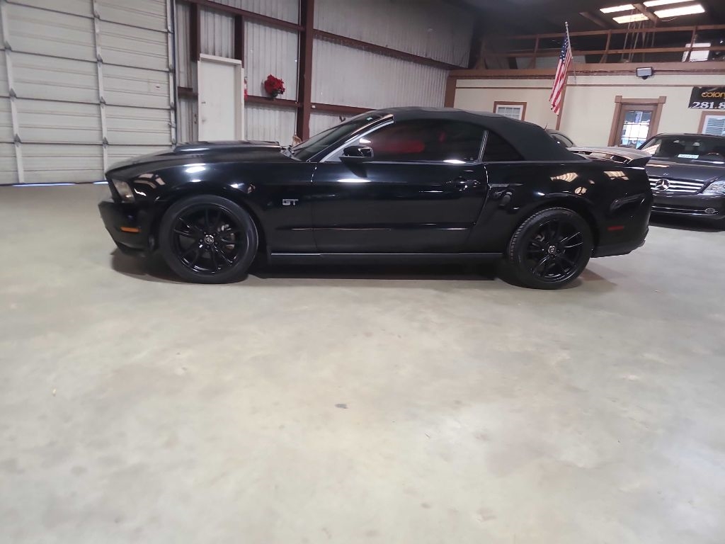Ford Mustang 2dr Conv GT 2010