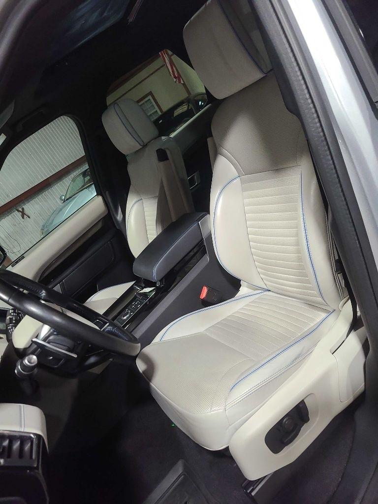 Land Rover Discovery HSE Luxury V6 Supercharged 2020