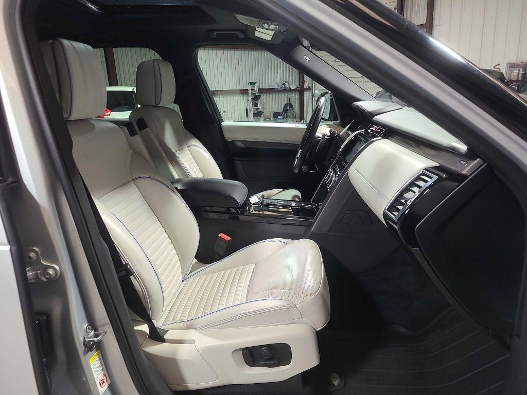 Land Rover Discovery HSE Luxury V6 Supercharged 2020