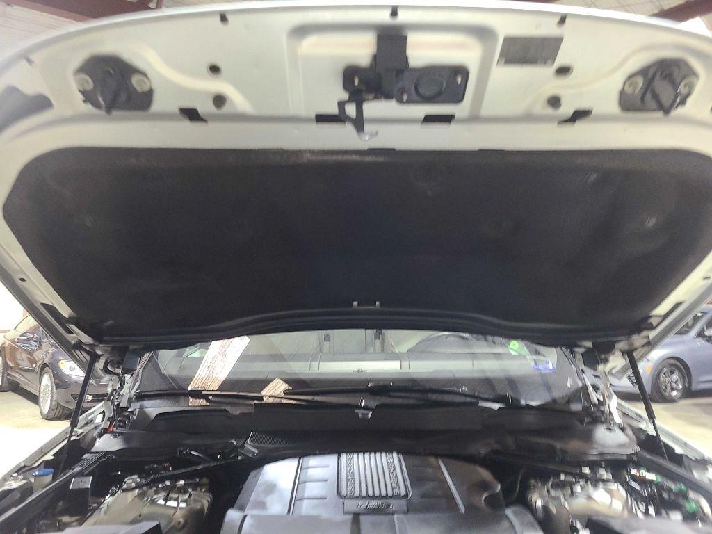 Land Rover Discovery HSE Luxury V6 Supercharged 2020