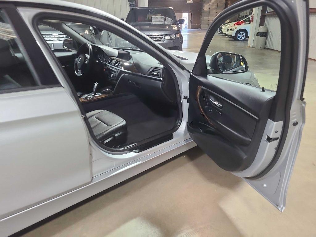 BMW 3 Series 4dr Sdn 320i xDrive AWD South Africa 2015