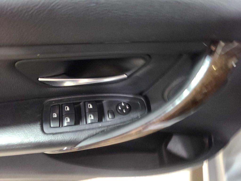 BMW 3 Series 4dr Sdn 320i xDrive AWD South Africa 2015