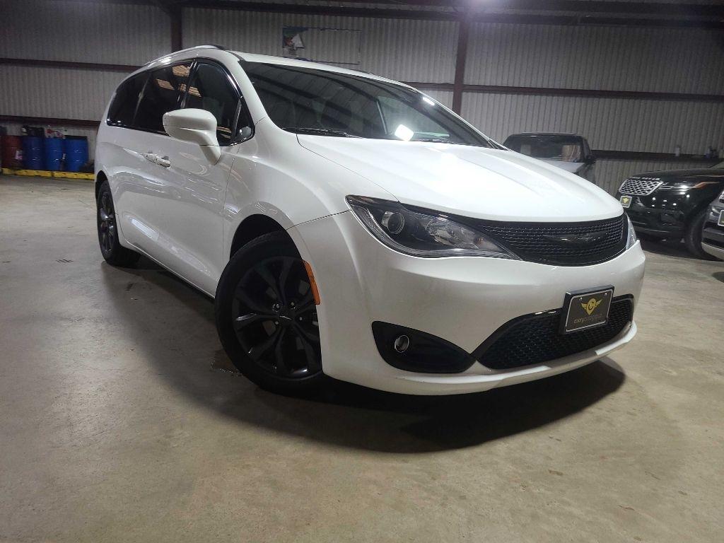 Chrysler Pacifica Touring L FWD 2018