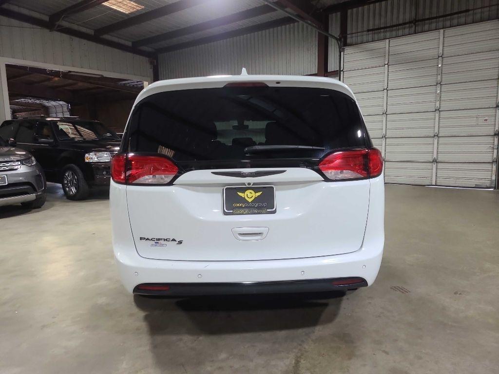 Chrysler Pacifica Touring L FWD 2018