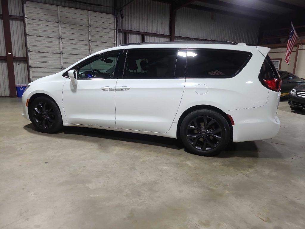Chrysler Pacifica Touring L FWD 2018