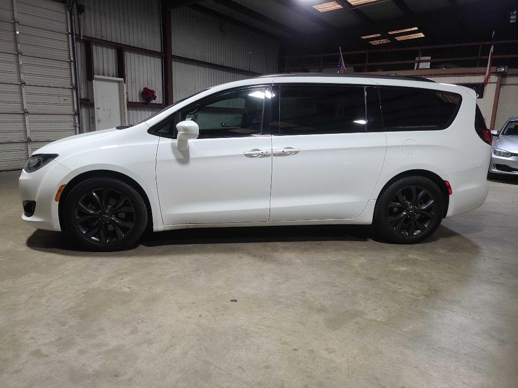 Chrysler Pacifica Touring L FWD 2018