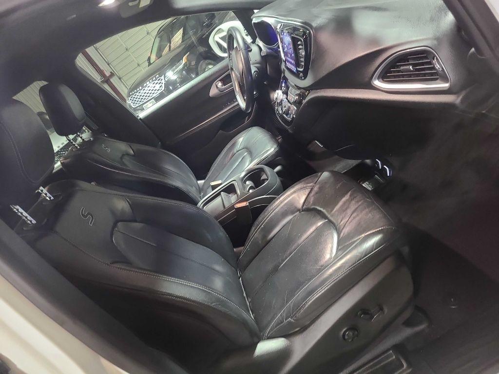 Chrysler Pacifica Touring L FWD 2018