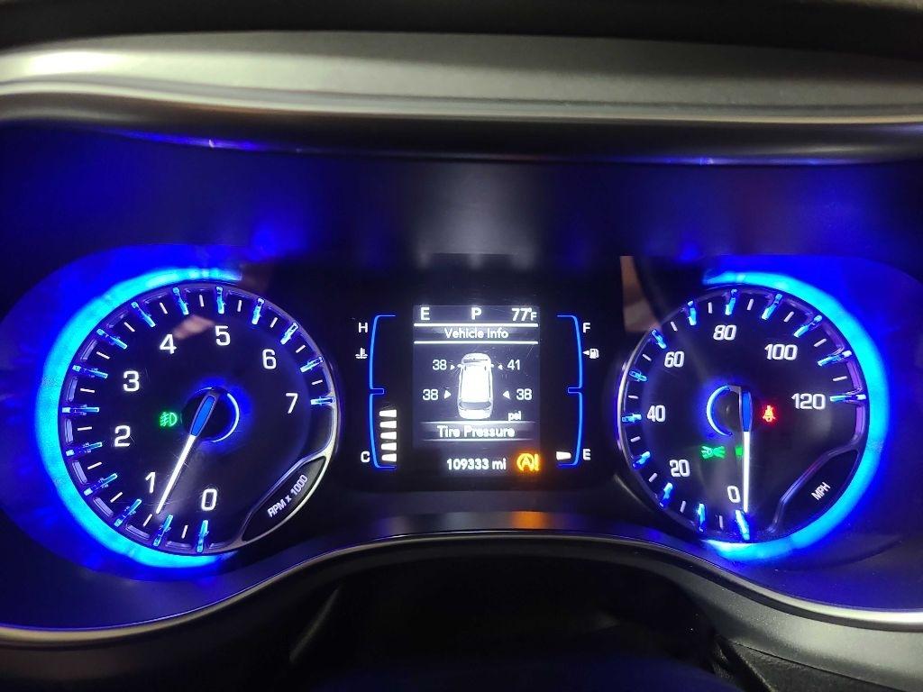 Chrysler Pacifica Touring L FWD 2018