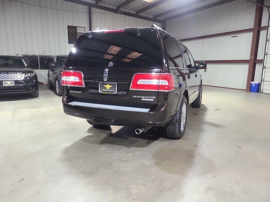 Lincoln Navigator 2WD 4dr 2013