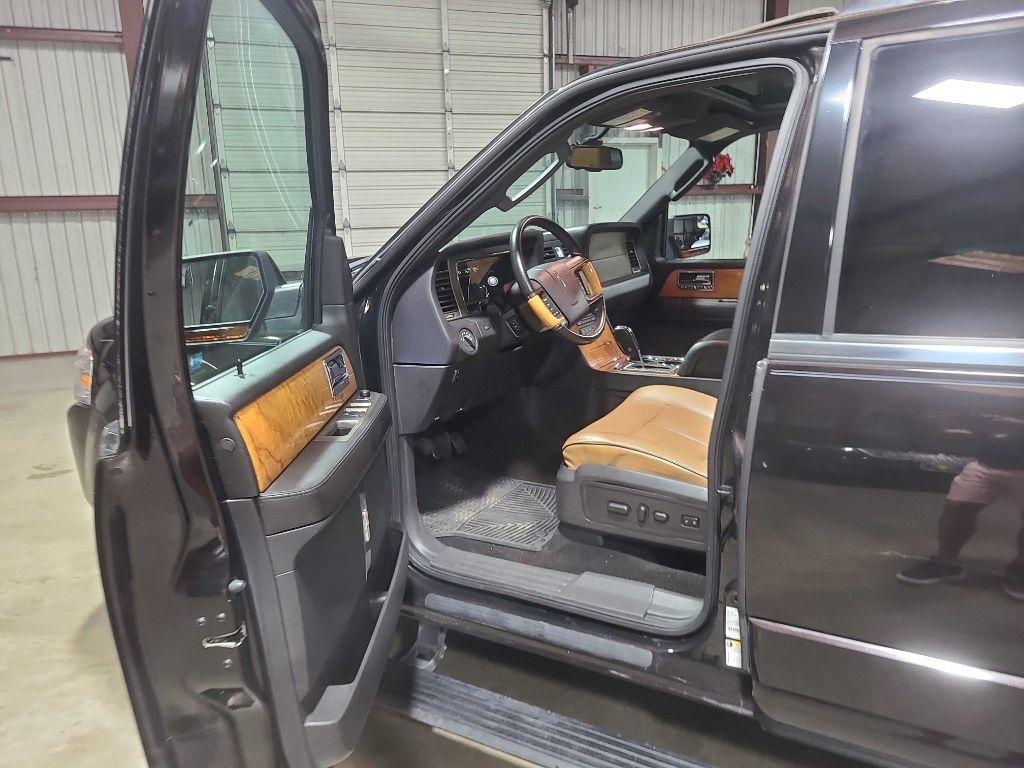 Lincoln Navigator 2WD 4dr 2013