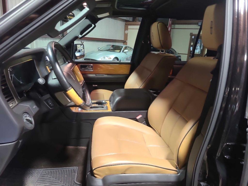 Lincoln Navigator 2WD 4dr 2013