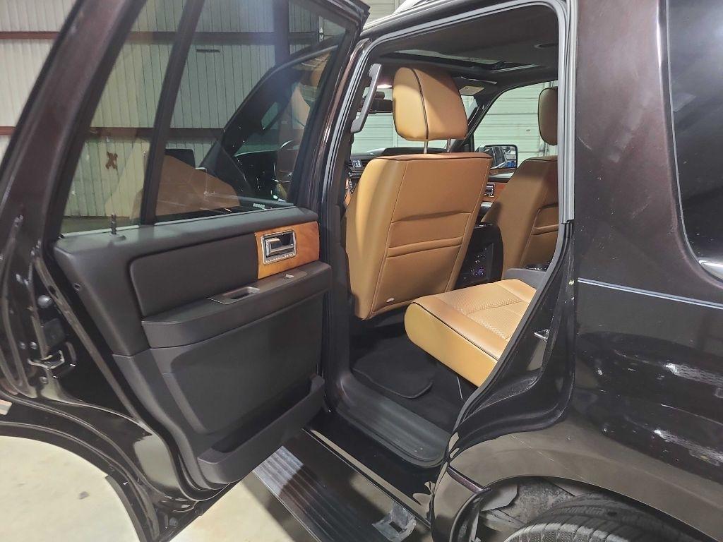 Lincoln Navigator 2WD 4dr 2013