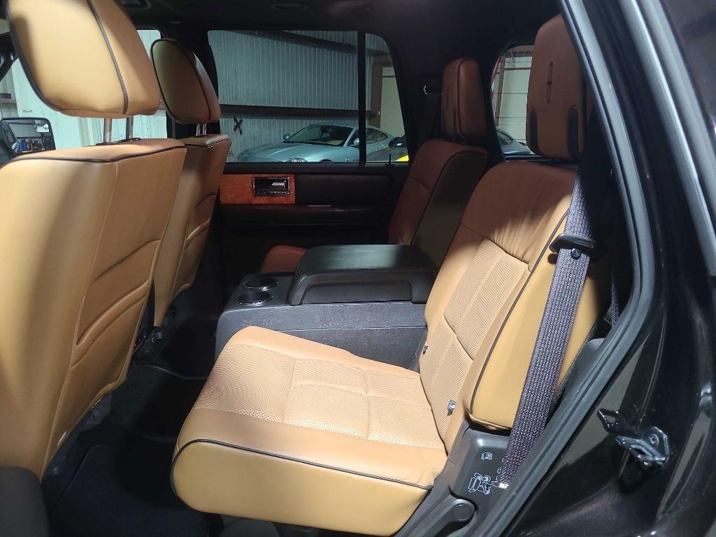 Lincoln Navigator 2WD 4dr 2013