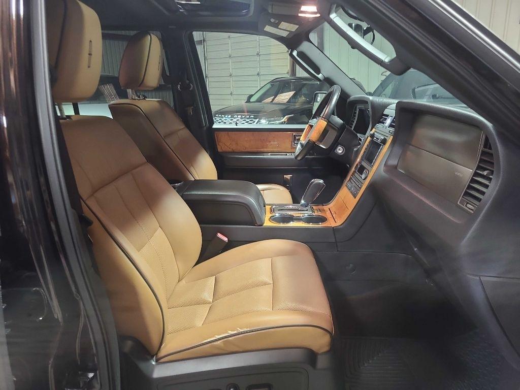 Lincoln Navigator 2WD 4dr 2013