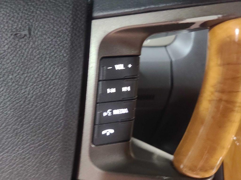 Lincoln Navigator 2WD 4dr 2013