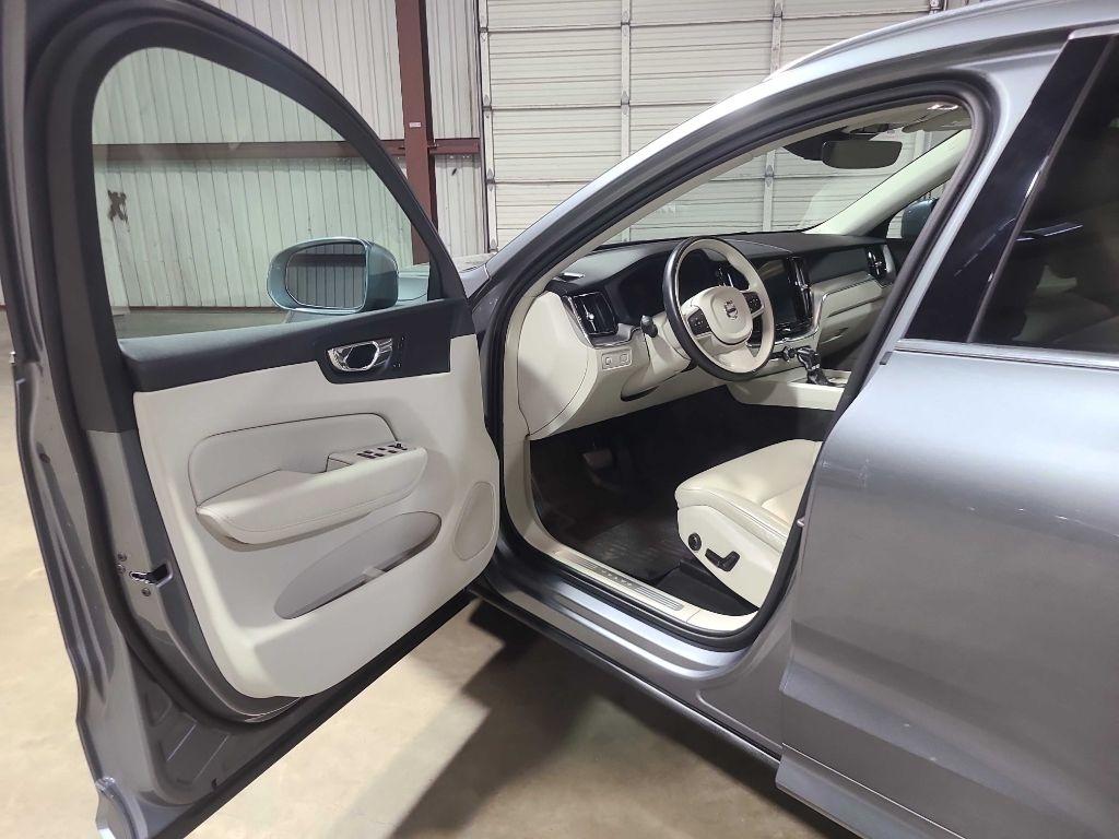 Volvo XC60 T5 AWD Momentum 2019