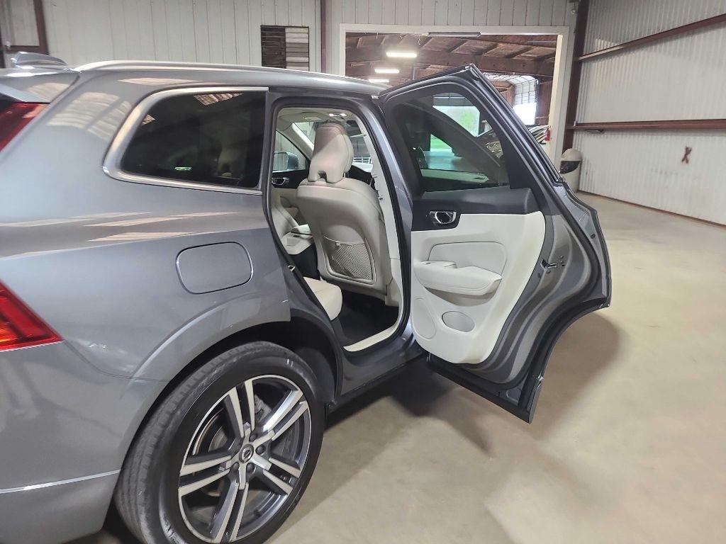 Volvo XC60 T5 AWD Momentum 2019