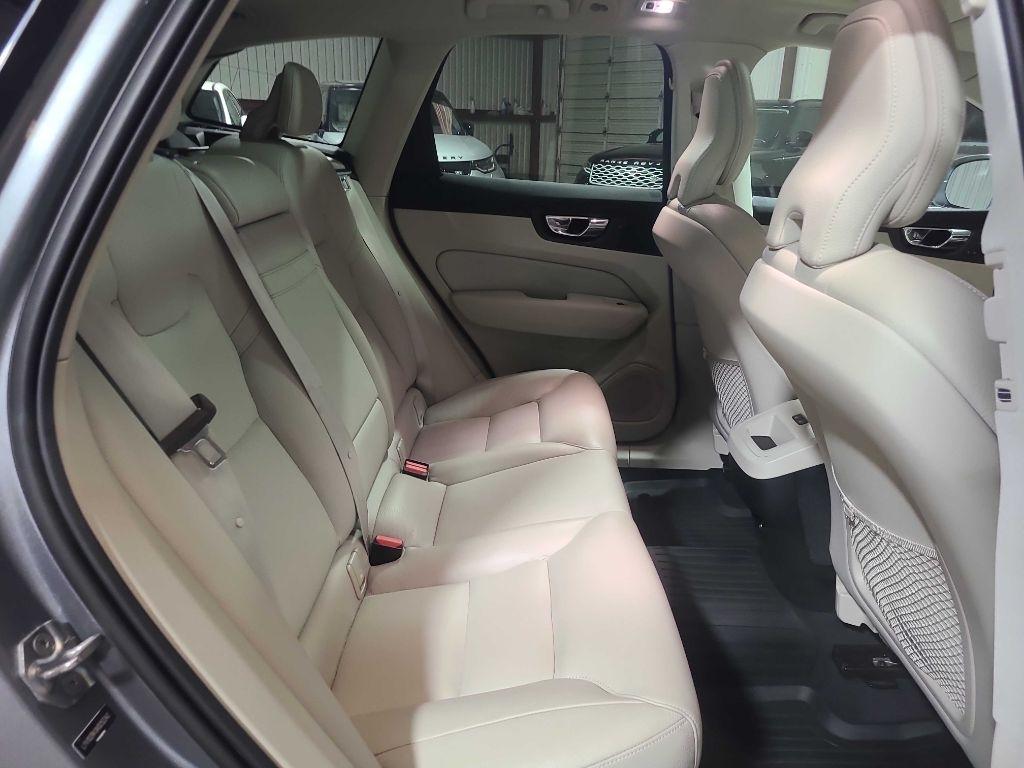 Volvo XC60 T5 AWD Momentum 2019