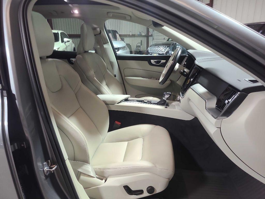 Volvo XC60 T5 AWD Momentum 2019