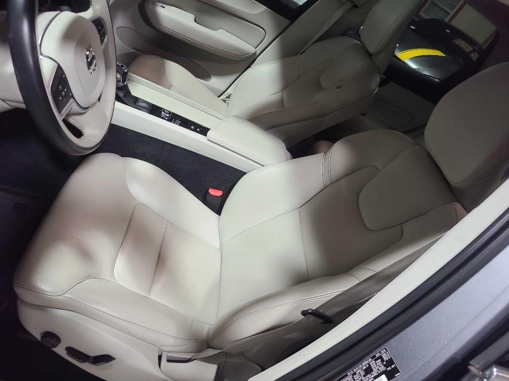 Volvo XC60 T5 AWD Momentum 2019