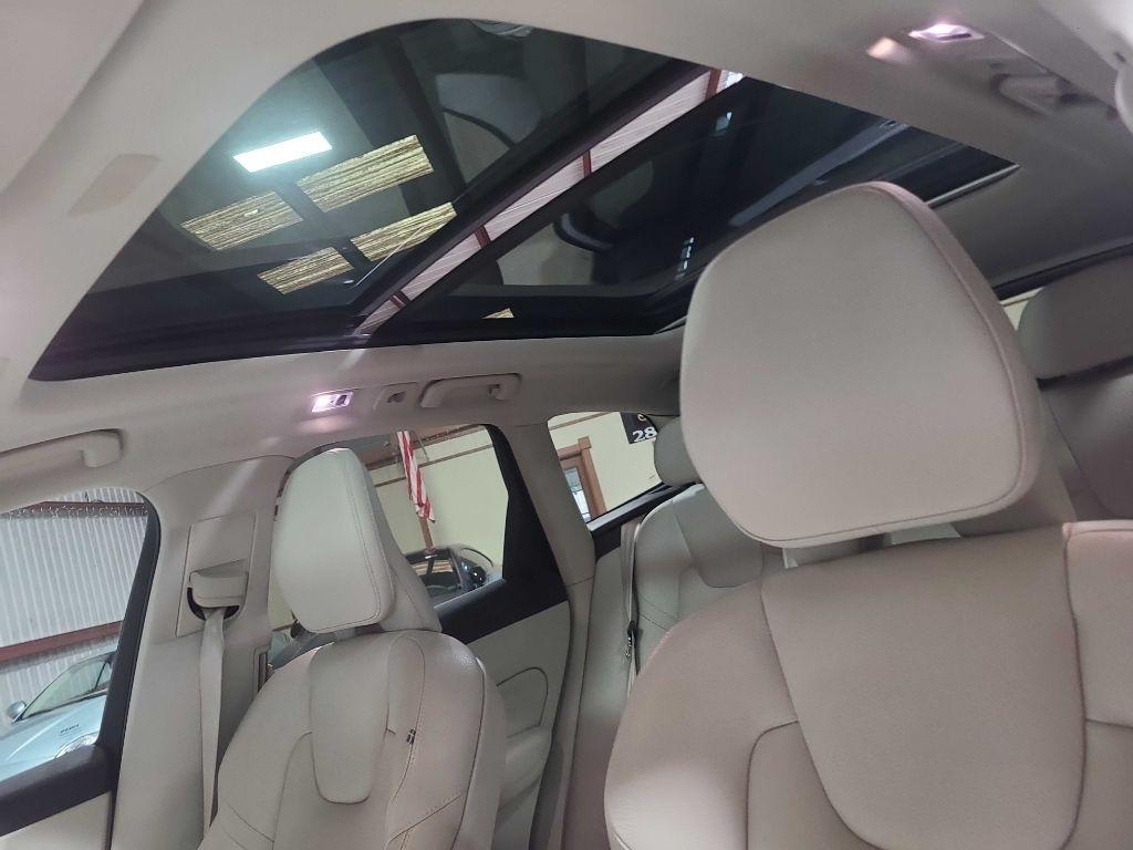 Volvo XC60 T5 AWD Momentum 2019