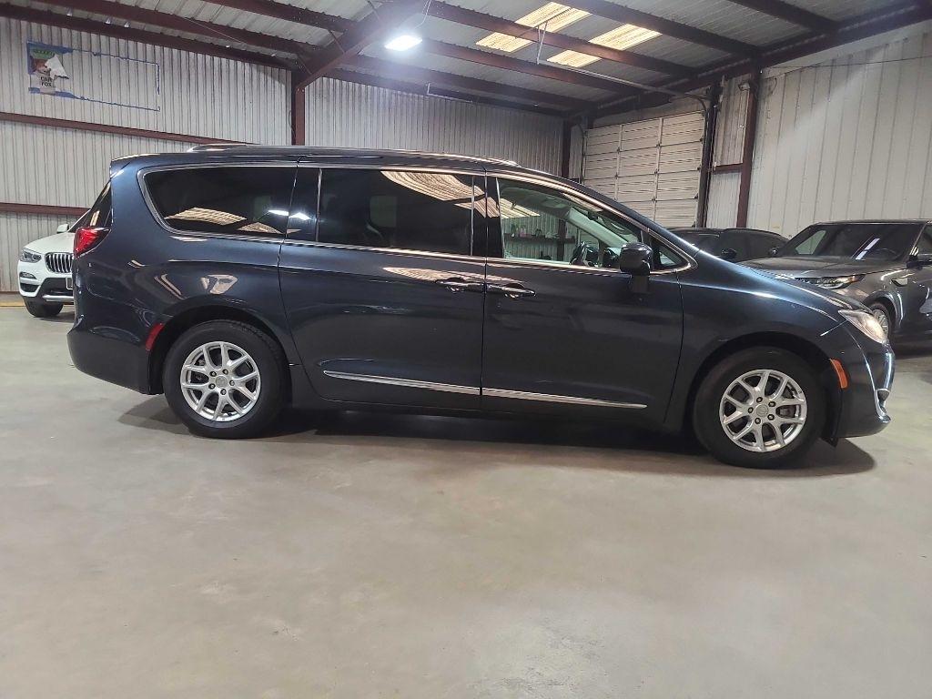Chrysler Pacifica Touring L FWD 2020