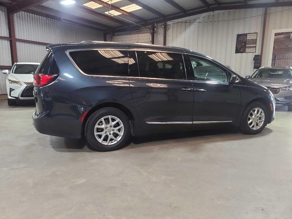 Chrysler Pacifica Touring L FWD 2020